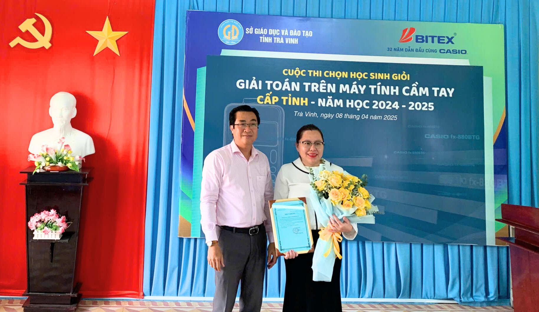 BITEX ỦNG HỘ MIỀN TRUNG - TÂY NGUYÊN TIẾP SỨC ĐẾN TRƯỜNG HƠN 4 TỶ ĐỒNG