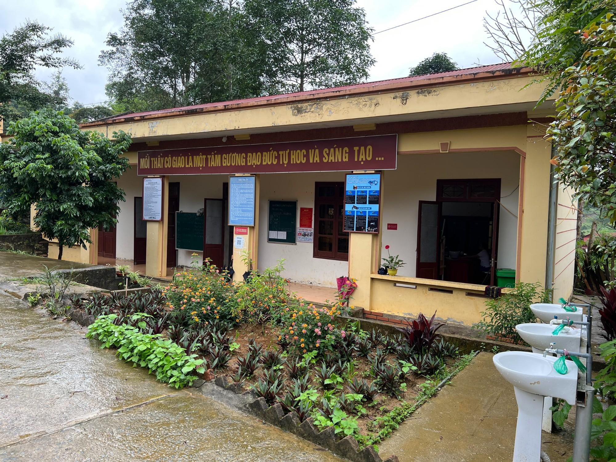 tiep-tuc-hanh- trinh-dong-han h-cung-giao-vi en-vuot-kho-ta i-bac-kan-5.jp eg