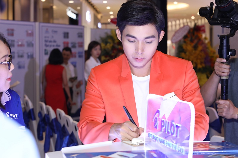 bitex-tro-than h-nha-phan-pho i-doc-quyen-bu t-pilot-9.jpg