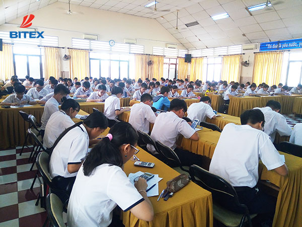 cuoc-thi-giai- toan-tren-may- tinh-casio-tru ong-thpt-nguye n-thuong-hien- tb-2.jpg