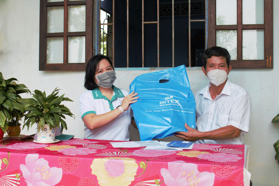 Đồng hành giáo viên vượt khó trở lại Long An sau dịch bệnh