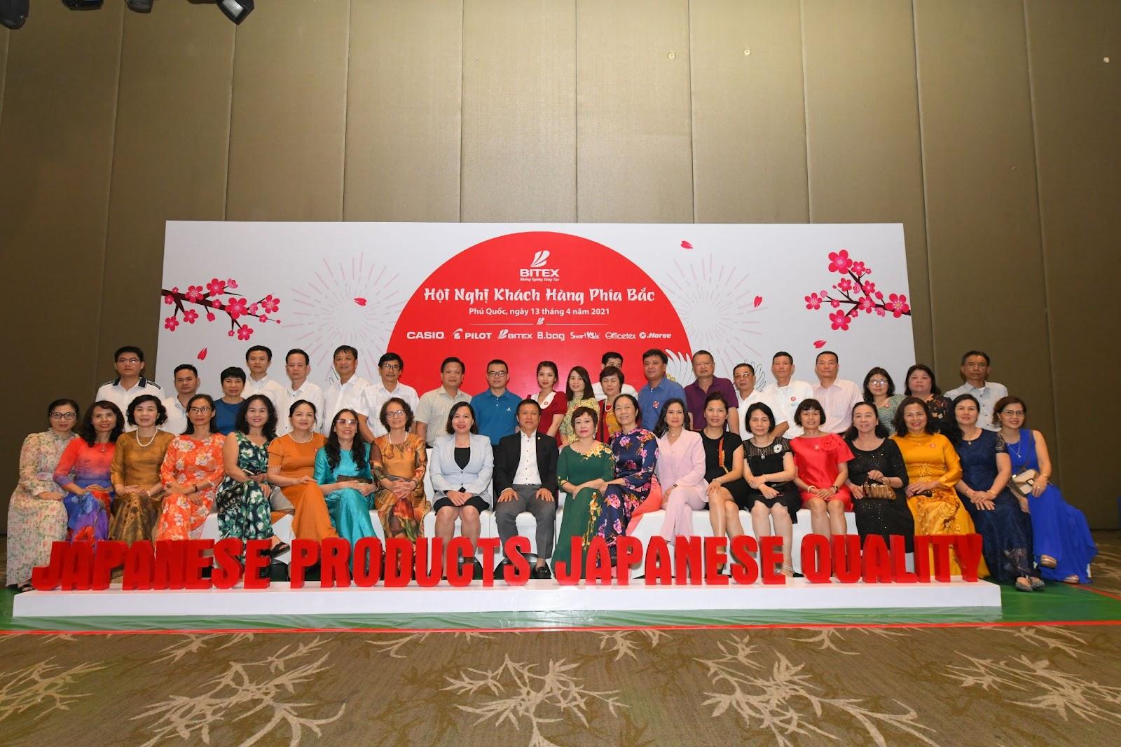 nha-phan-phoi- dai-ly-mien-ba c-du-hoi-nghi- khach-hang-202 1-cua-bitex-ta i-phu-quoc-11. JPG