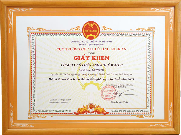 anh-khue-watch -va-bitex-vinh -du-nhan-bang- khen-thuc-hien -tot-chinh-sac h-thue-nam-202 1-4.jpg
