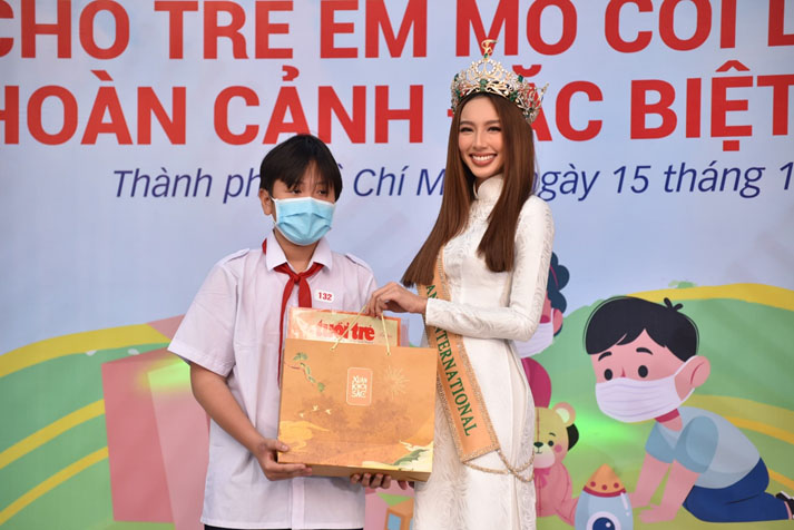 Bitex đồng hành cùng báo tuổi trẻ tổ chức tất niên cho trẻ mồ côi Covid-19