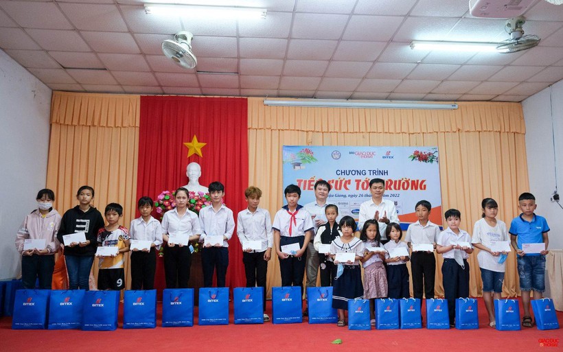 bitex-dong-han h-cung-chuong- trinh-tiep-suc -toi-truong-1. jpeg