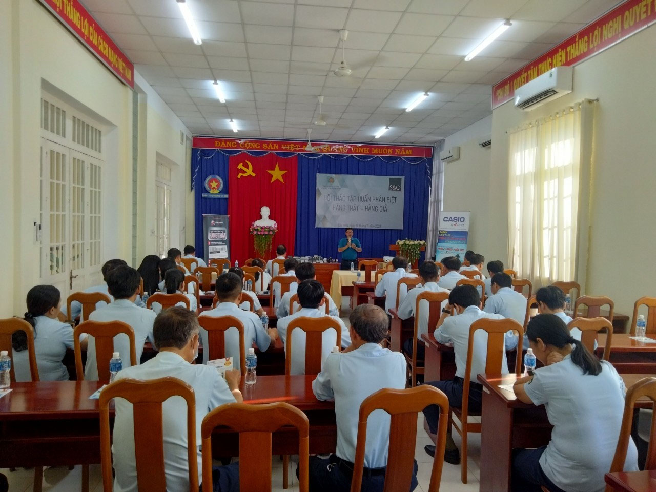 bitex-va-anh-k hue-tham-gia-h oi-thao-tap-hu an-nhan-hang-c asio-tai-cuc-q ltt-tay-ninh-4 .jpg