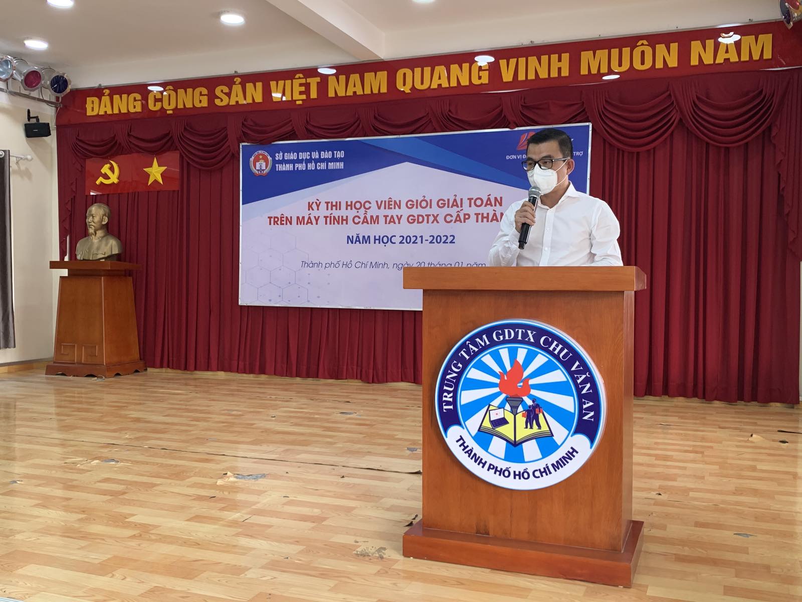 Kỳ thi giải toán trên máy tinh cầm tay Casio cáp Thành phố - Khối Giáo dục thường xuyên